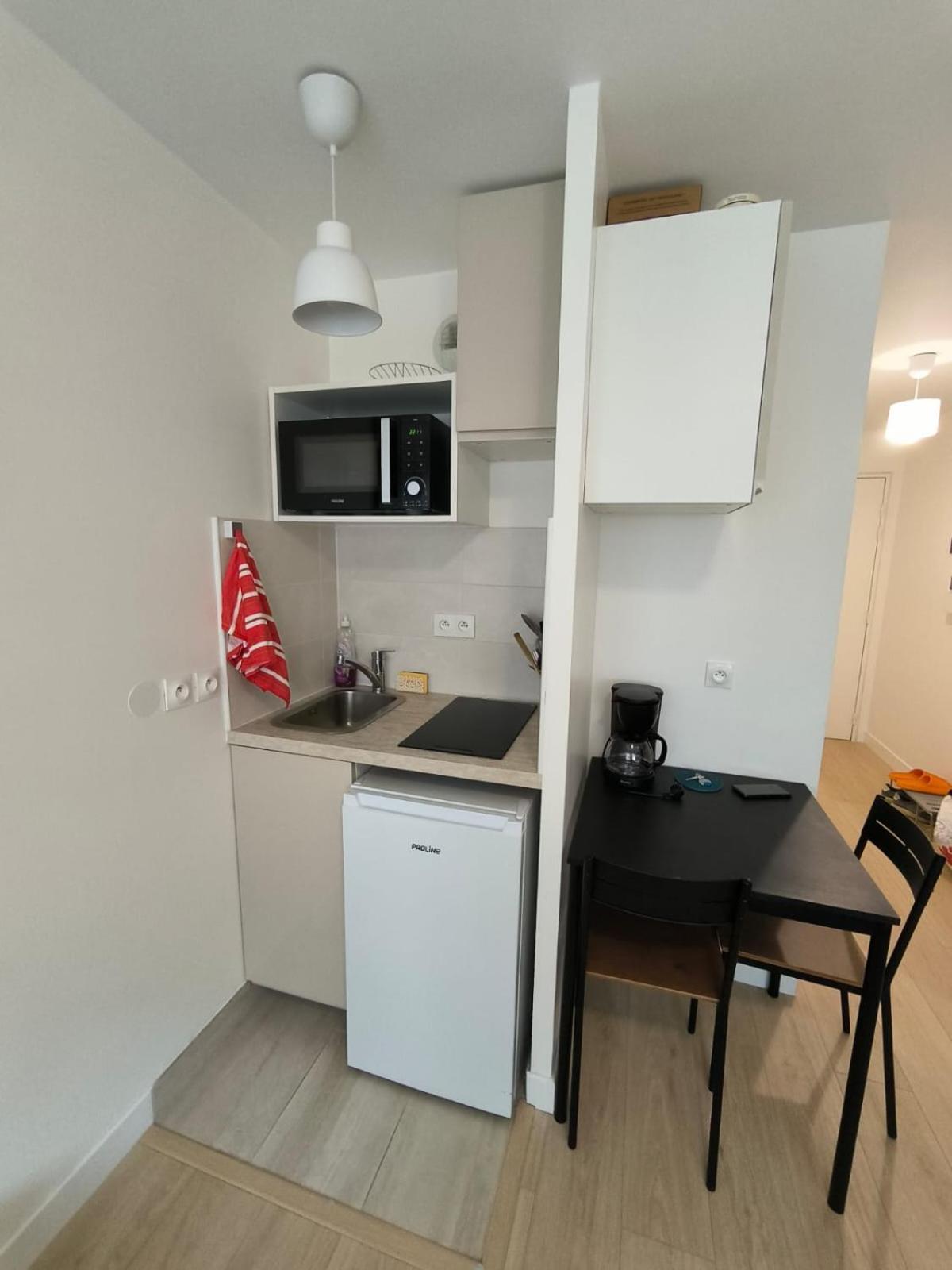 Apartamento Studio Paris Sud A Cote Du Metro Villejuif Exterior foto