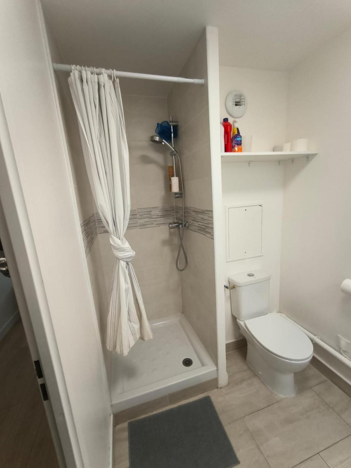 Apartamento Studio Paris Sud A Cote Du Metro Villejuif Exterior foto